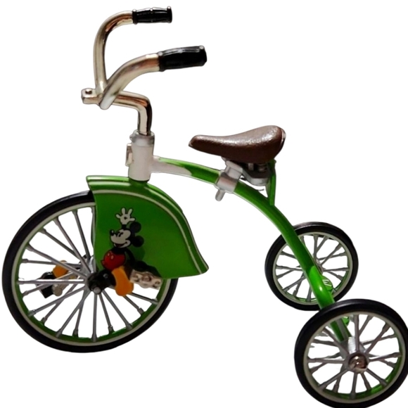 Kiddie Car Classics (QHG6316) Sidewalk Cruiser 1934 Mickey Velocipede
